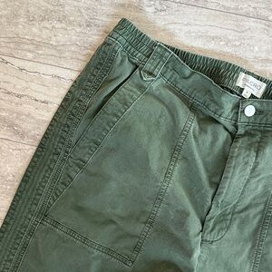 Pilcro women’s green pants size XL